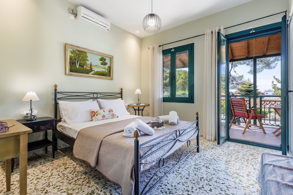 Family Villa, Partial Sea View