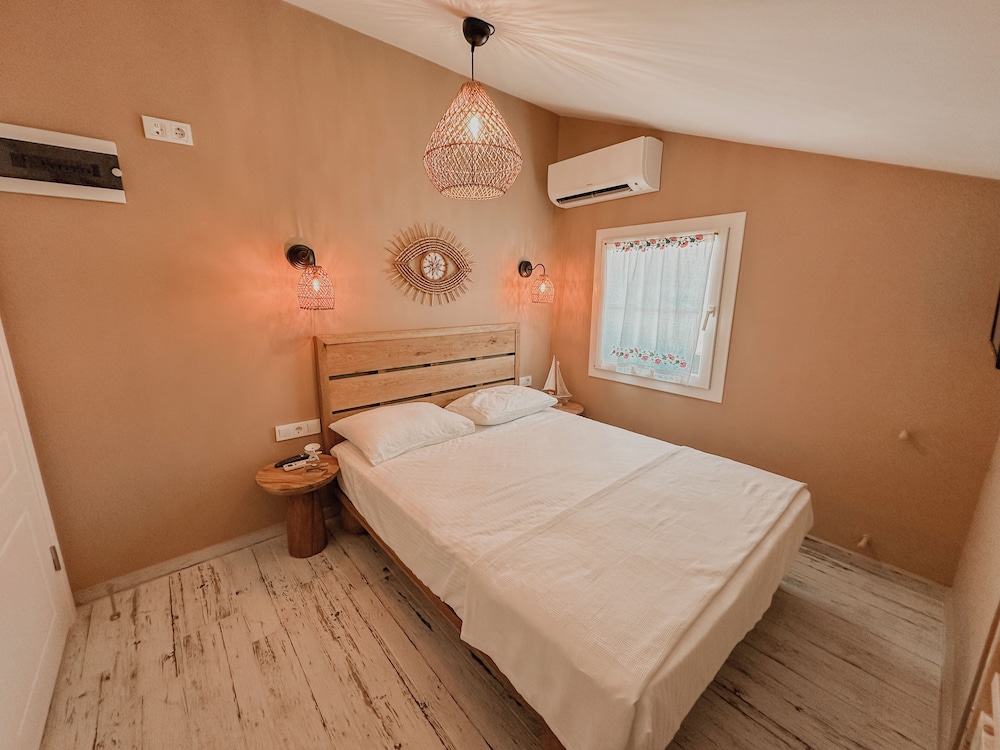 Economy Room photo 3