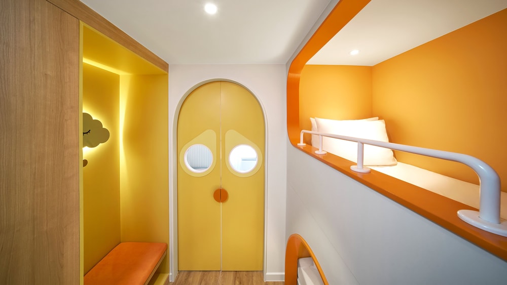 Family Suite, Multiple Beds (Forest View) - Photo 6