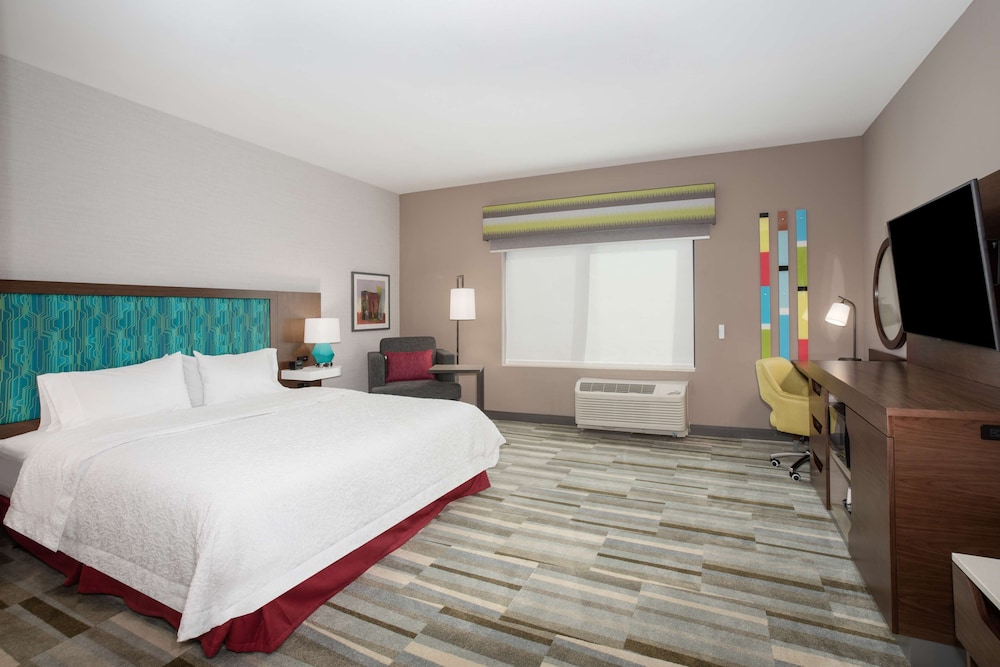 Room, 1 King Bed with Sofa bed, Accessible, Bathtub (Refrigerator) - Photo 1