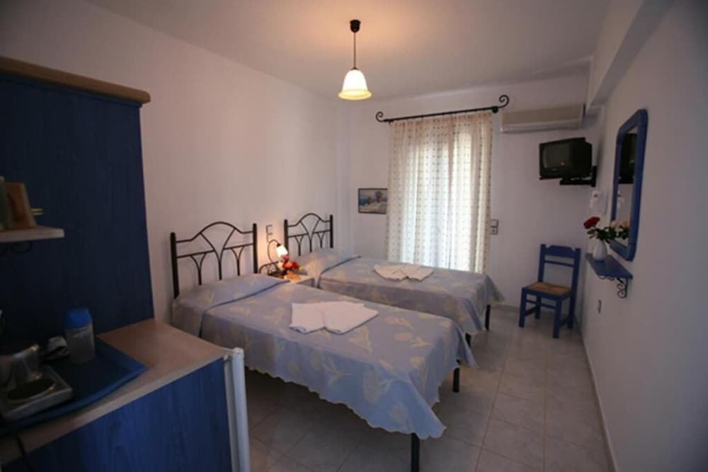Basic Double or Twin Room photo 3
