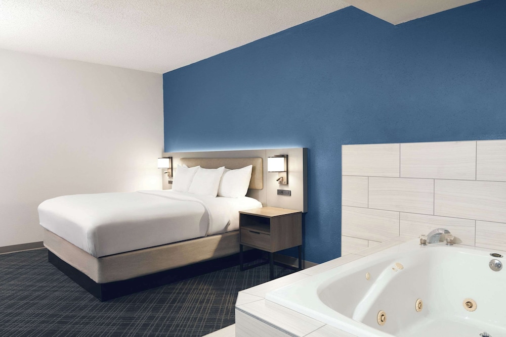 One Bedroom - Presidential Suite