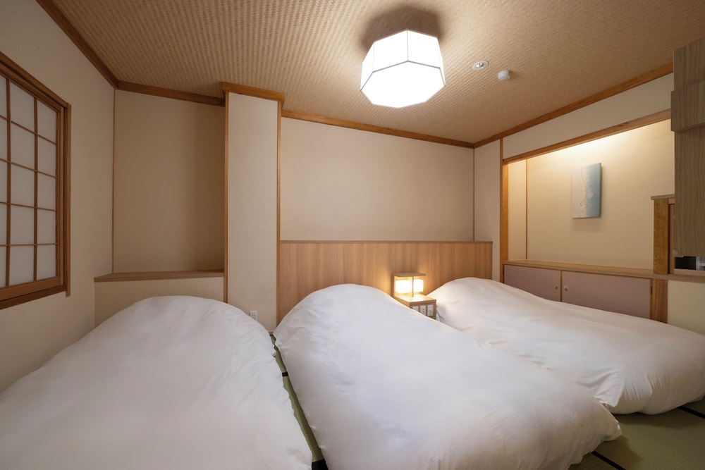 Renewal Japanese-Western Style Triple Room 45sqm, Non Smoking - Photo 3