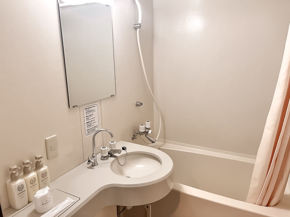 Double Room, Non Smoking - Photo 4