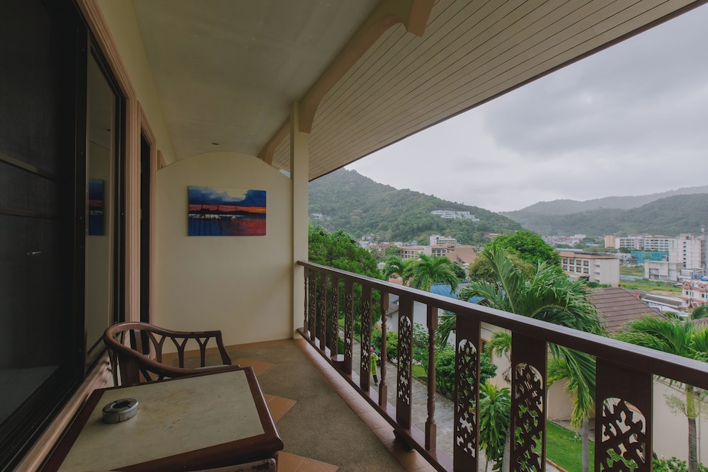Large Double Room - Photo 6