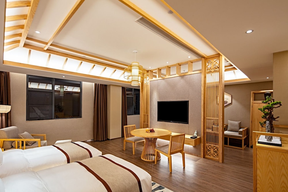 Family Suite, City View photo 1
