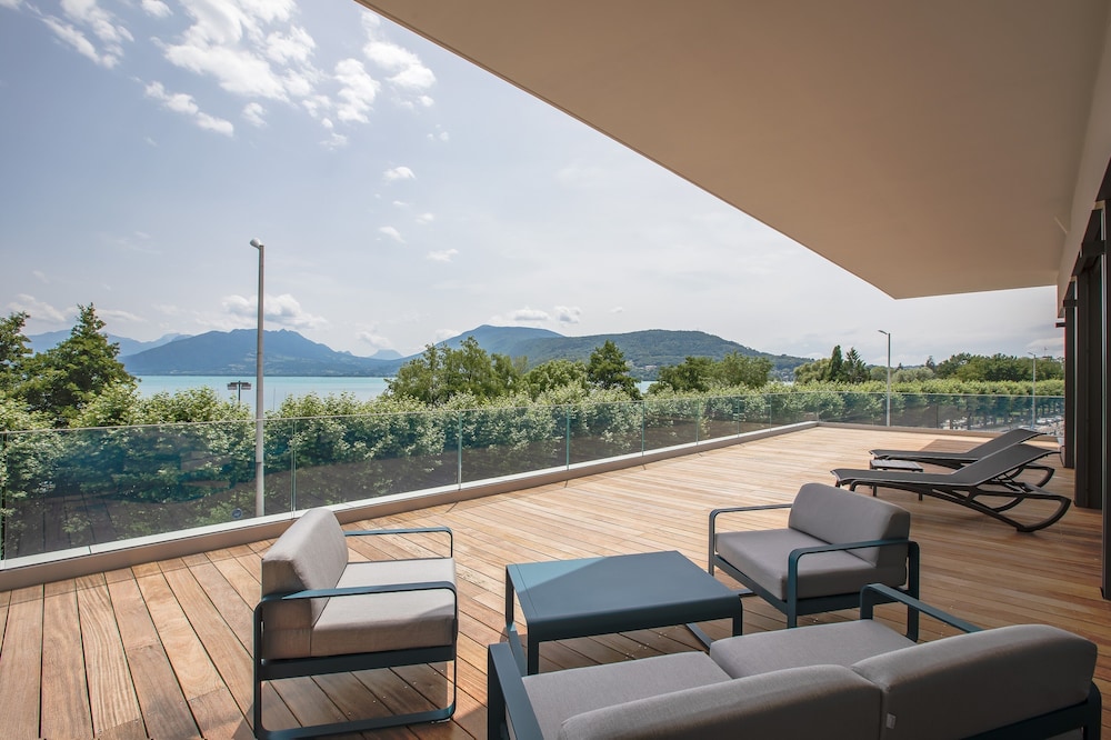 Penthouse avec terrasse - Côté Lac