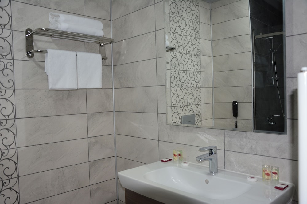 Classic Double Room Single Use, 1 Twin Bed photo 2