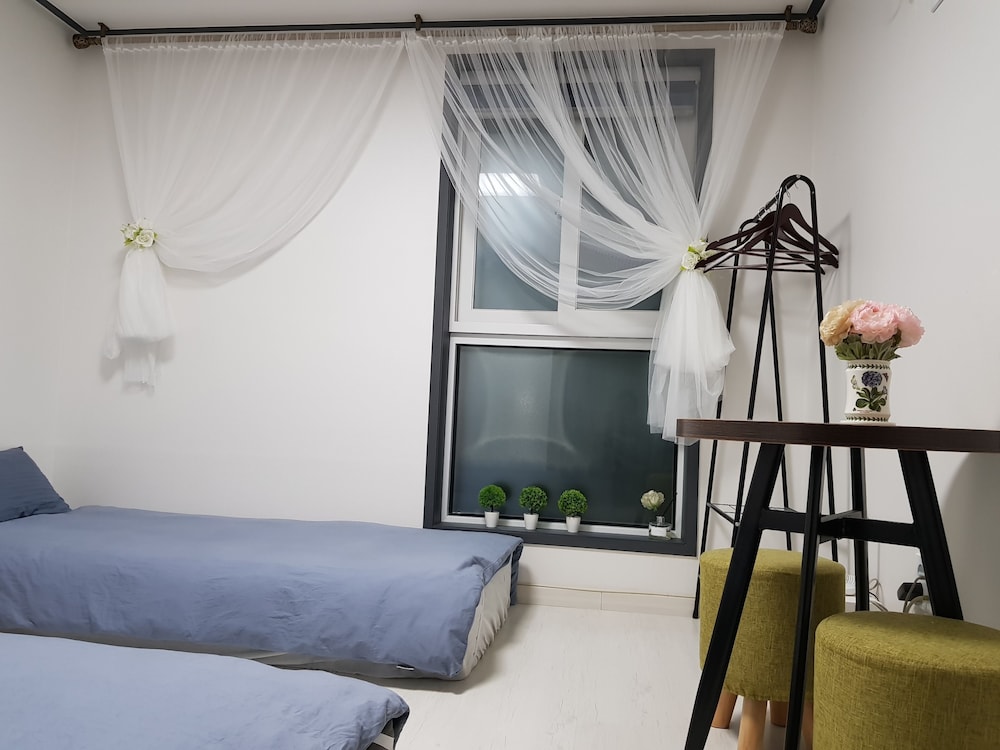 Room (Incheon airport 2) photo 1