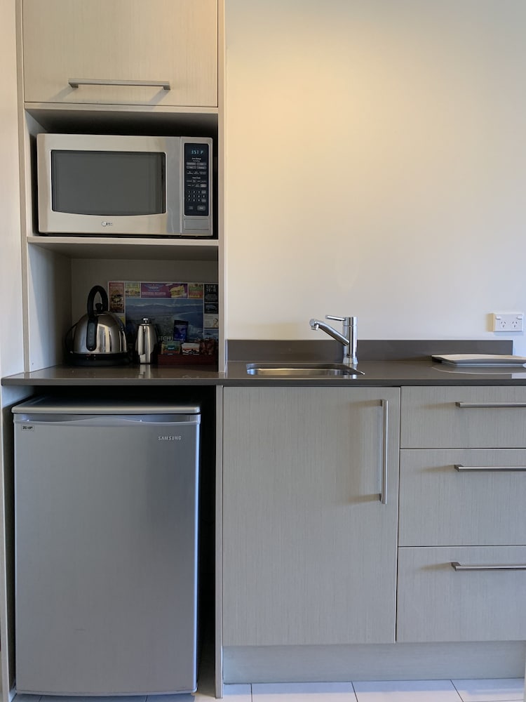 Superior Suite, 1 Bedroom, Jetted Tub - Photo 3
