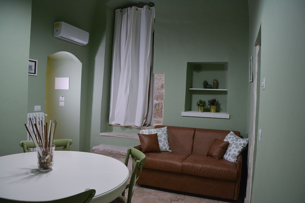 Family Apartment, 1 Bedroom, Non Smoking, City View photo 2