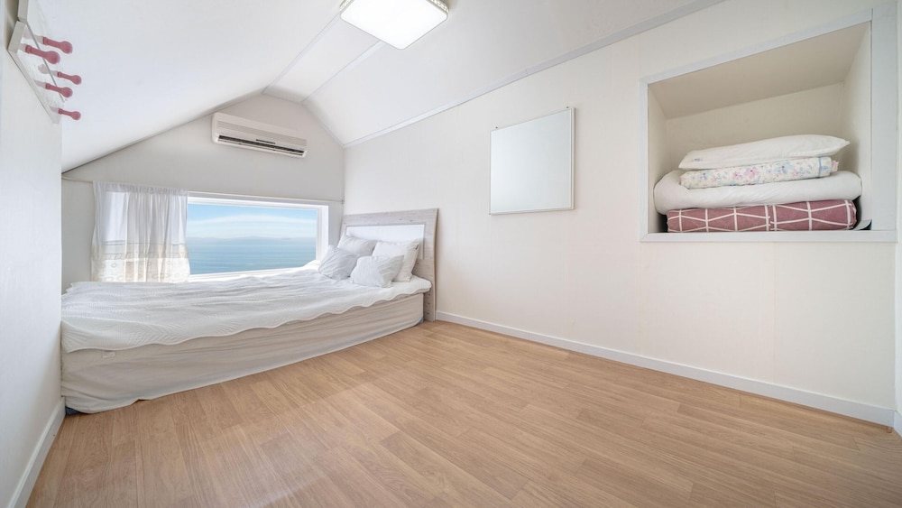 Basic Room, 1 Bedroom (Gumgangsan) - Photo 1