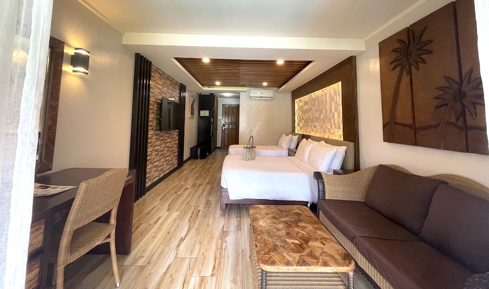 Premier Room, Beach View (Main) photo 3