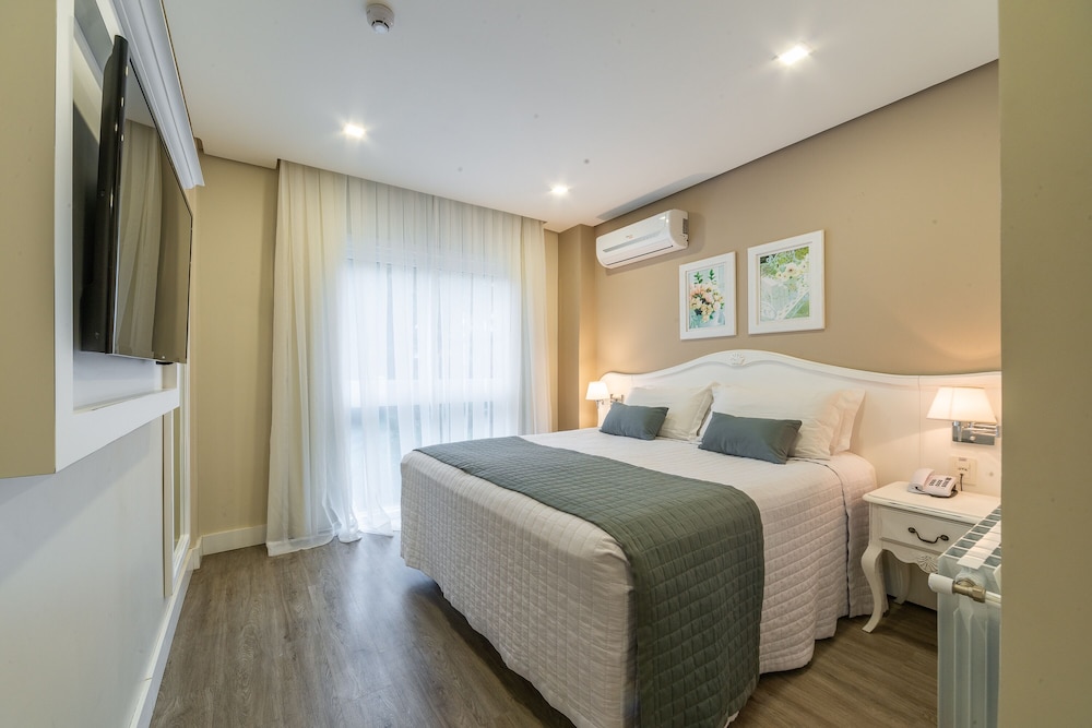 Traditional Double or Twin Room photo 3