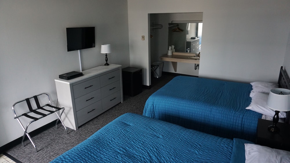 Standard Room, 2 Double Beds photo 3
