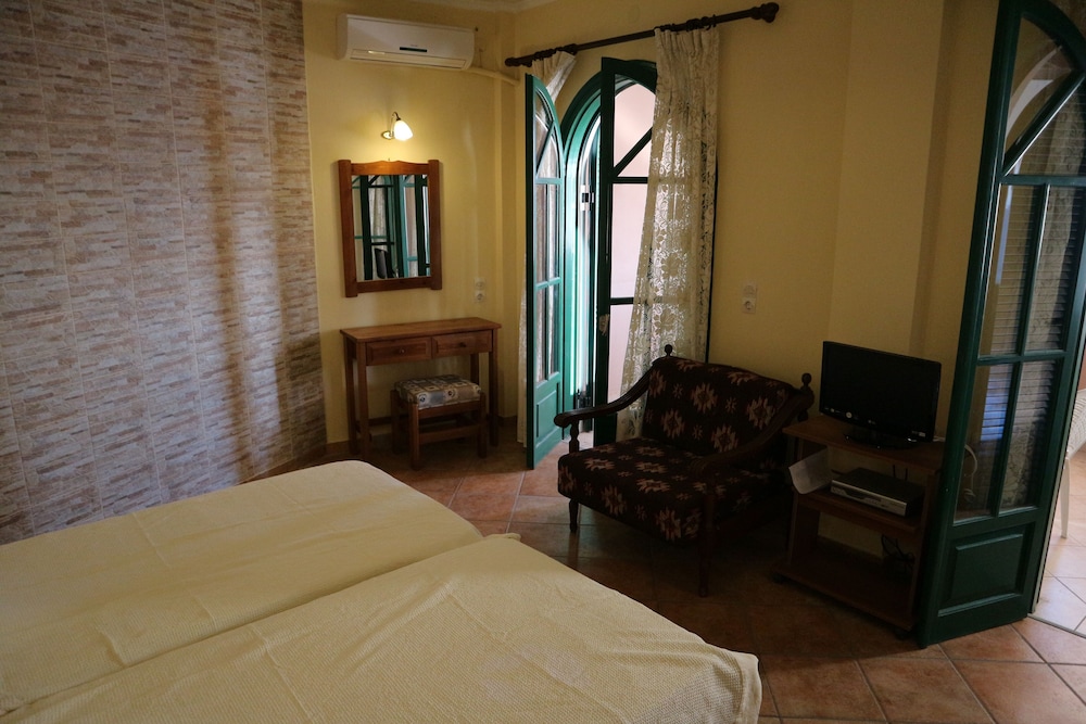 Apartment, 1 Bedroom, Smoking, Balcony