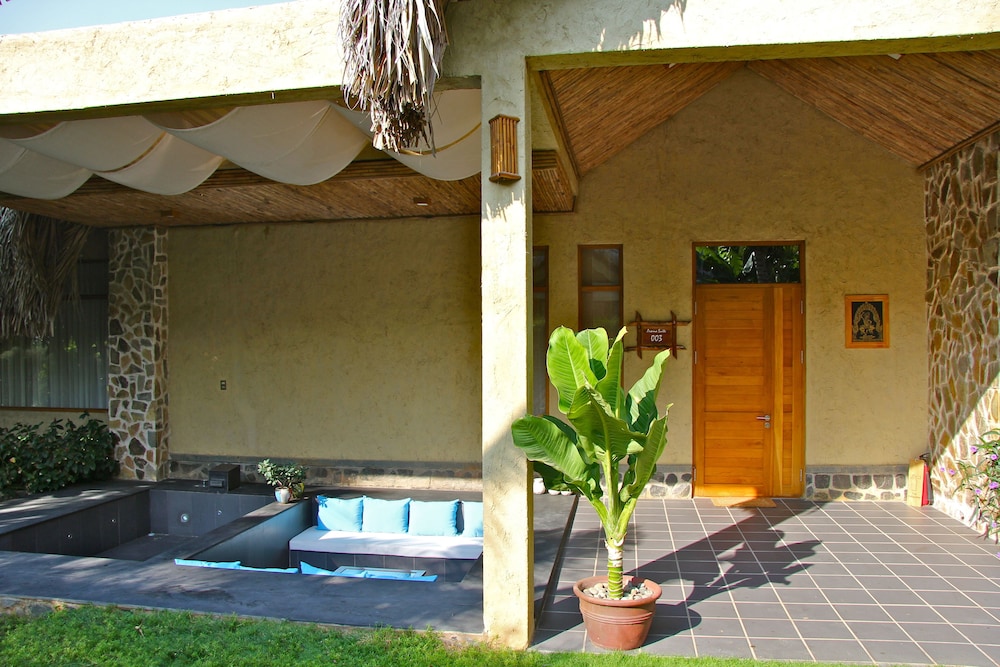 Suite thumbnail 5
