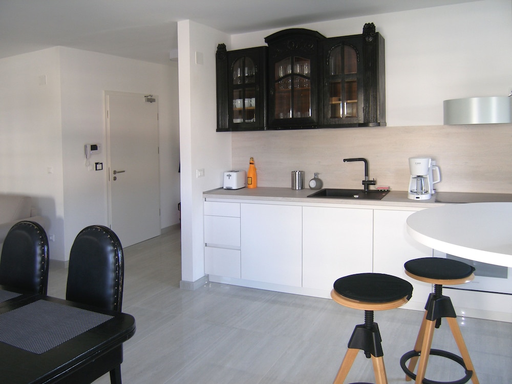 Deluxe Apartment,  2 bedrooms, 1 living room photo 3