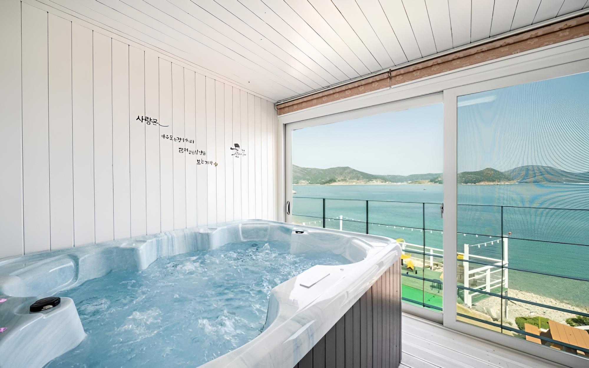 Room (Amante (ocean view Z spa) pet compani) photo 2