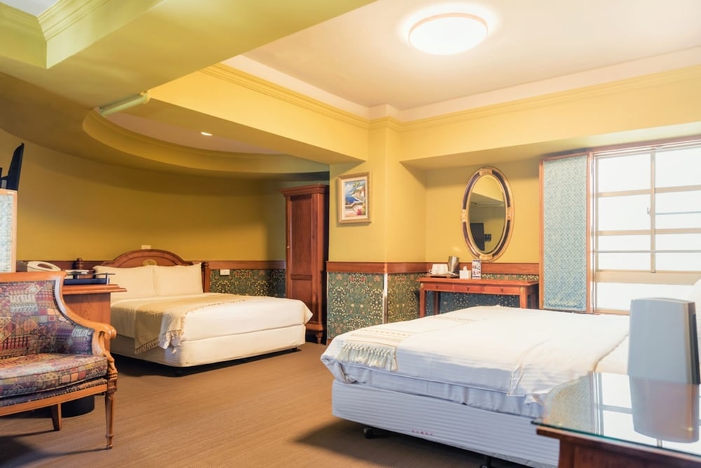 Standard Quadruple Room, 2 Double Beds, Non Smoking photo 1