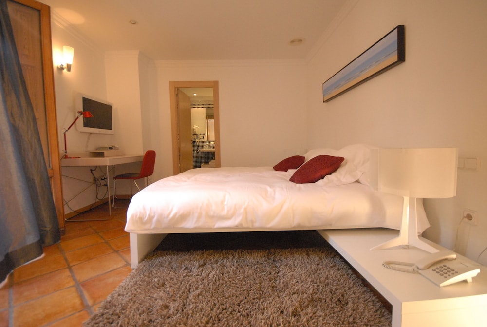 Double Room - Photo 8