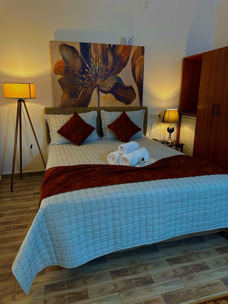 Business Double Room, City View photo 2