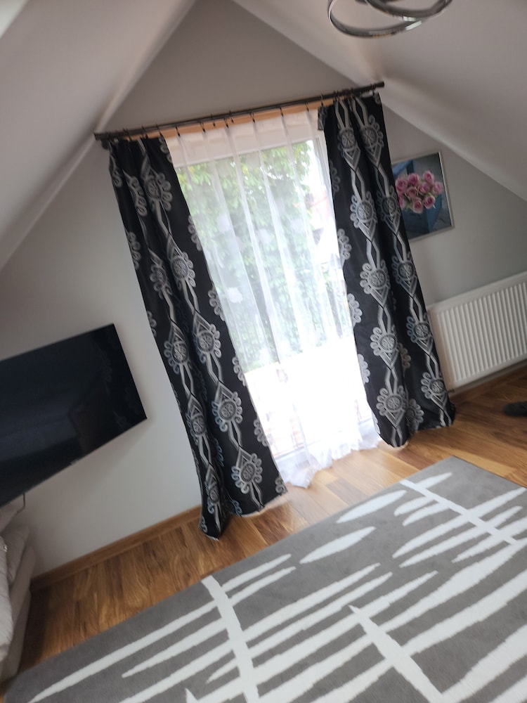 Exclusive Apartment, Mountain View photo 1