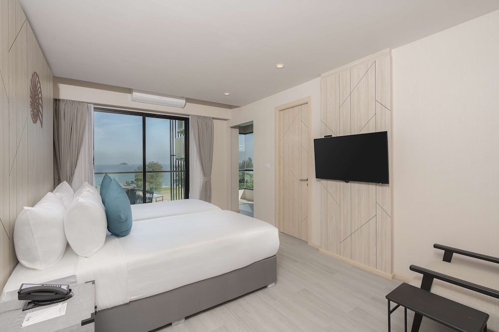 Deluxe Room, 2 Twin Beds, Sea View - Photo 1