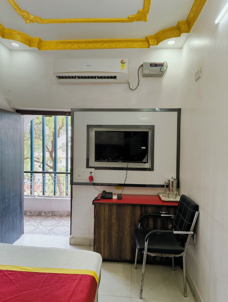 Deluxe Double Room, City View