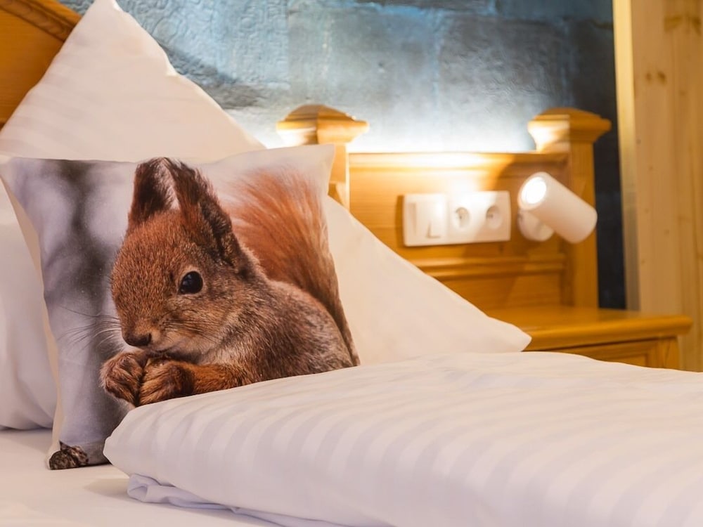 Suite, Ensuite photo 3