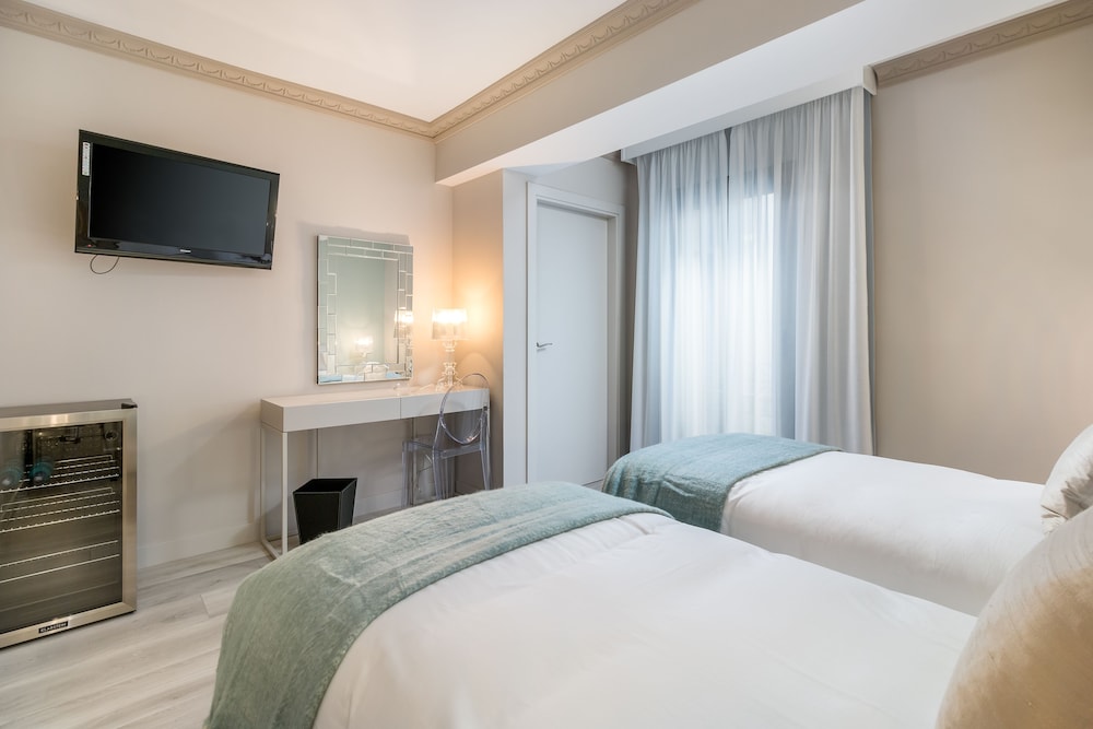 Habitación Doble Estándar, Vista a la Ciudad (Promenade)