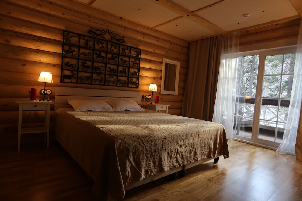 Comfort Room, 1 Bedroom, Balcony, Ground Floor photo 3