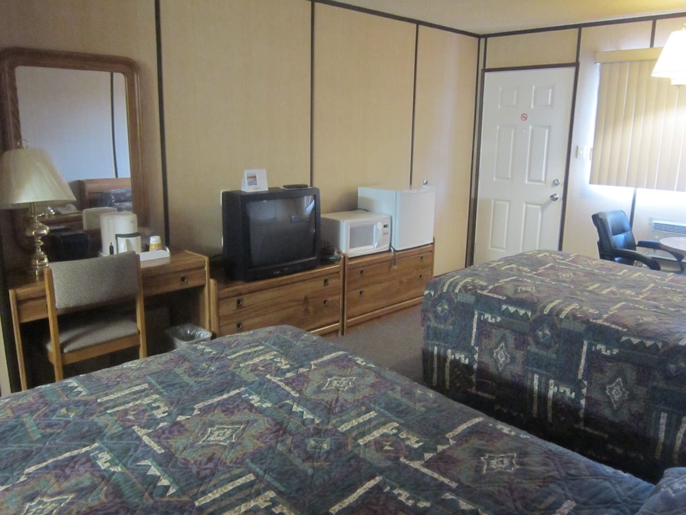 Standard Room, 2 Double Beds photo 2