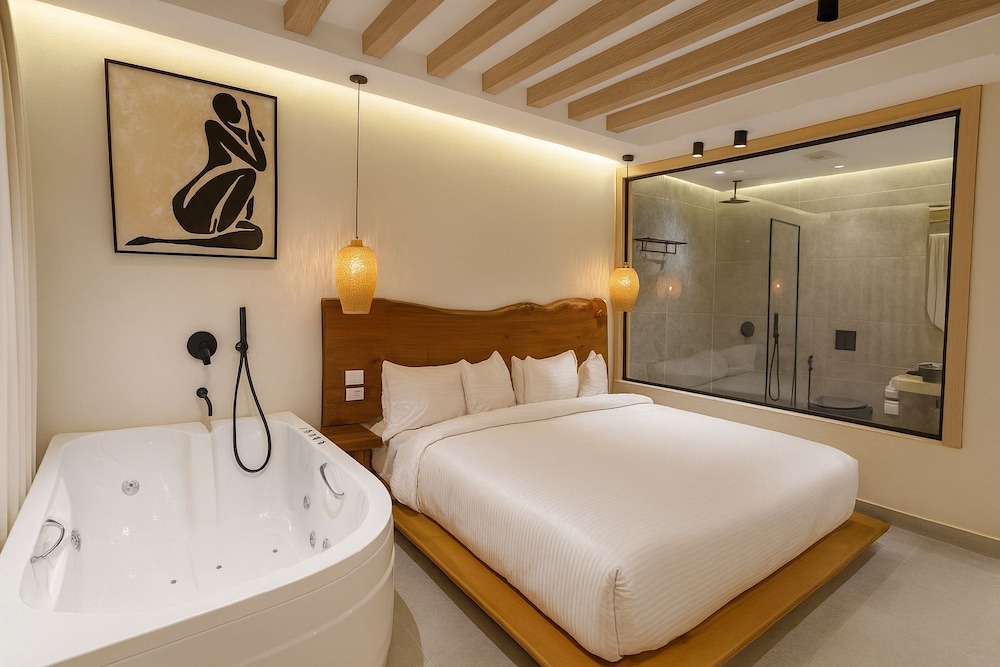 Romantic Suite, Balcony, Mountain View photo 3