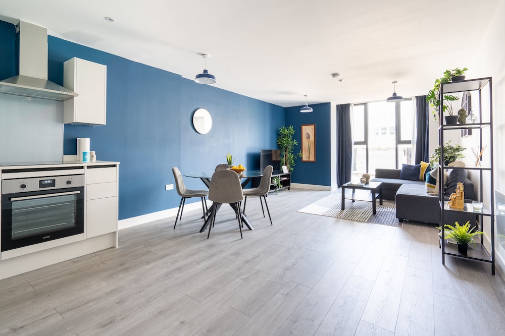 Apartment photo 1