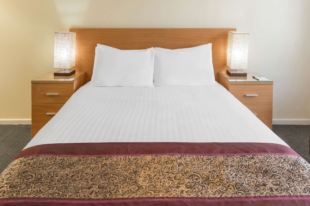 Standard Room, Multiple Beds, Non Smoking, Microwave photo 2
