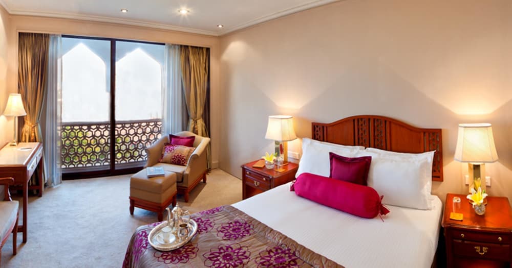 Deluxe Room City View - Photo 1