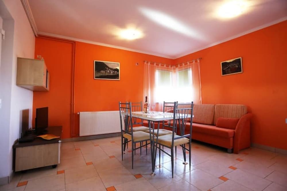 Family House photo 3