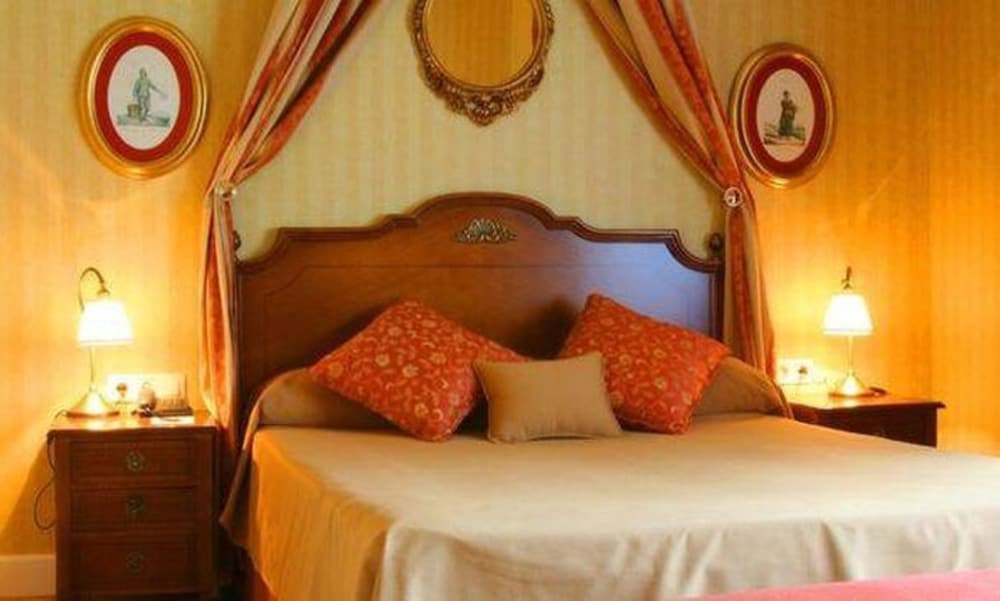 Suite - Photo 3