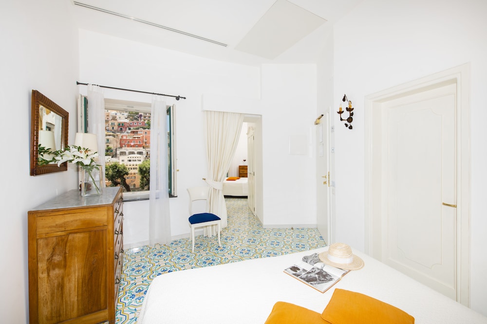 Family Quadruple Room - Photo 2