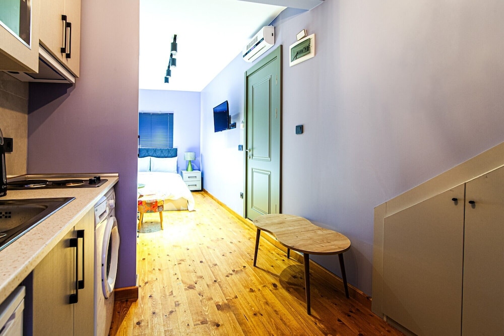 Apartment photo 2