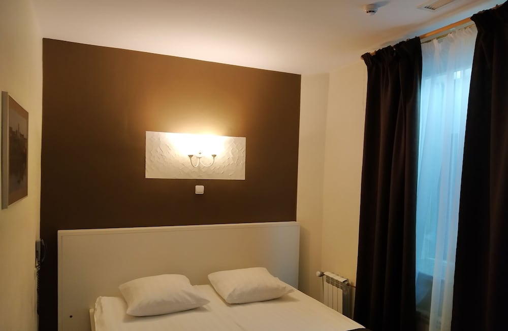 Standard Double Room, 1 Double Bed photo 3