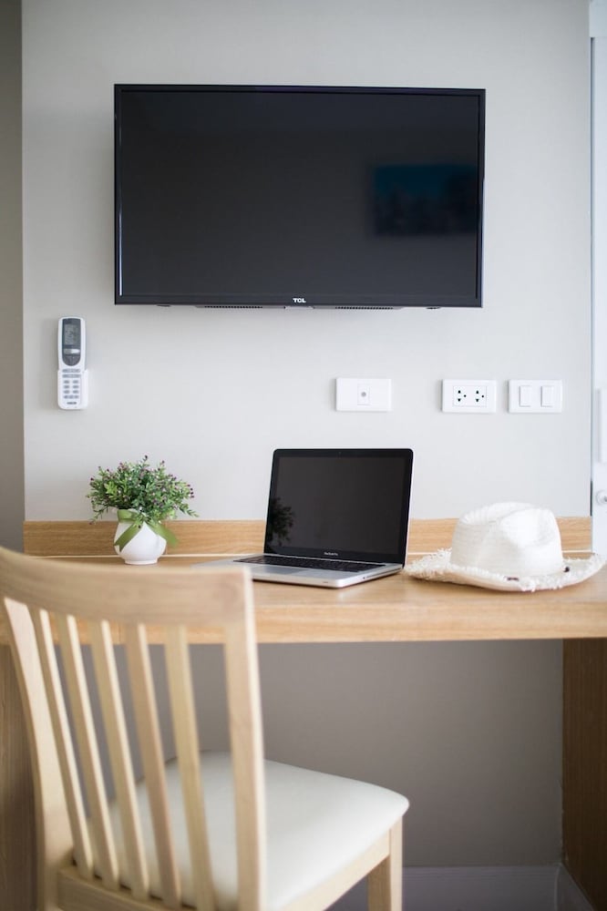 Standard Twin Room - Photo 10