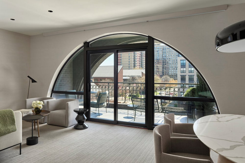 Premium Suite, 1 Bedroom, Balcony photo 1