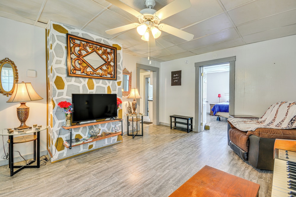 House (2 Bedrooms) photo 2