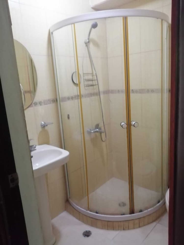 Two Bedroom Bedroom Aparment With Balcony (Upstairs) photo 3