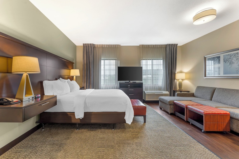 Studio Suite, 1 Queen Bed, Accessible (Mobility Tub)