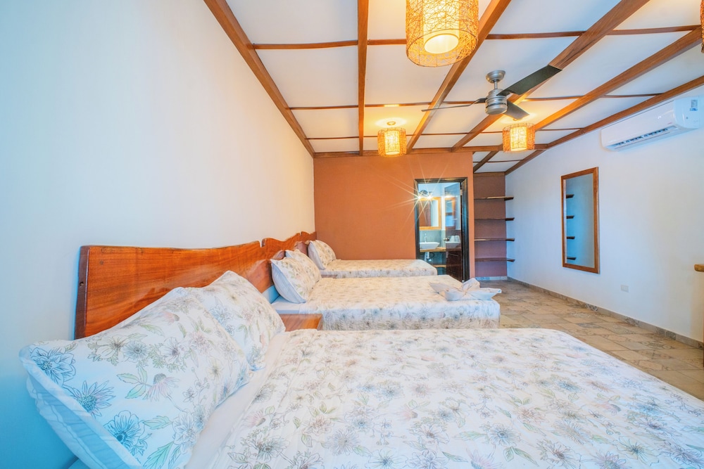 Premium Triple Room photo 3