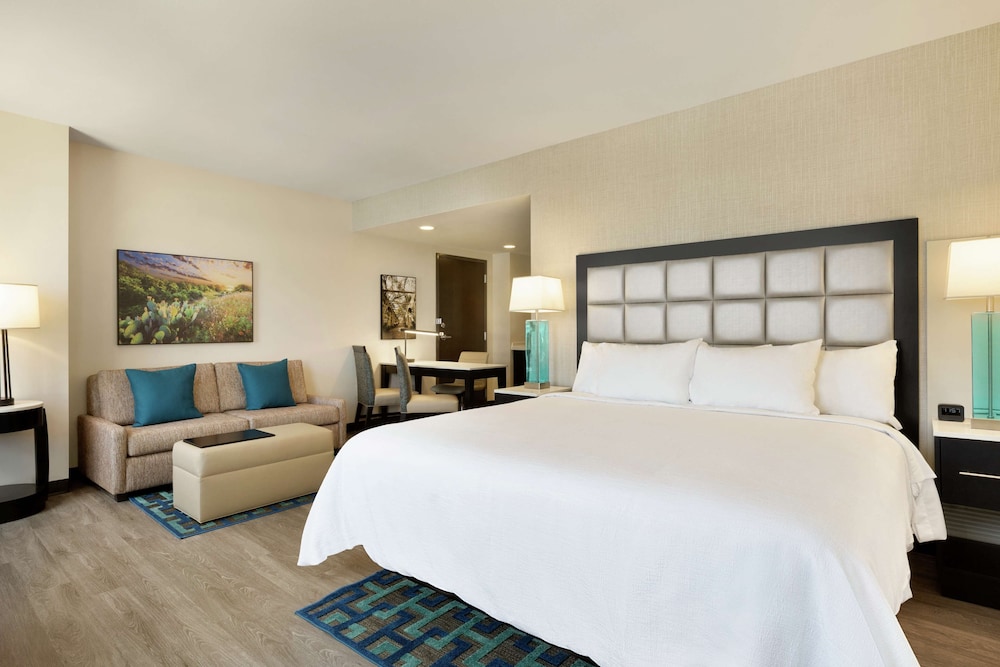 King Studio Suite