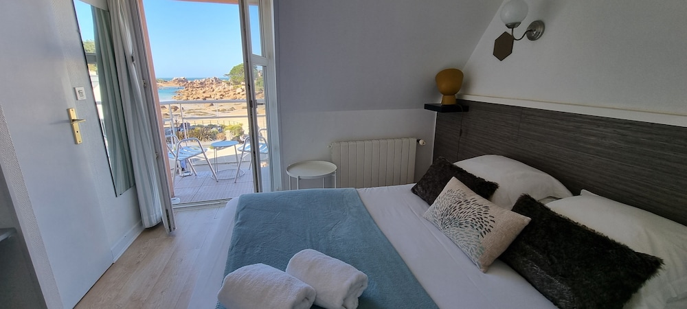 Superior Double Room, Sea View - Photo 1